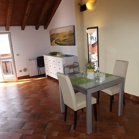 Rose Appartement Varenna